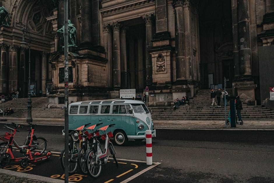 Blue Van Shuttle New York In Times Square