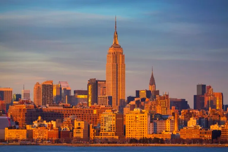 Q. How Far Is It From Laguardia Airport To Newark Airport?