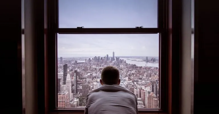 New York Blogs | Articles | News | Tips &Amp; Tricks | Video | Faq | Information | Infograph. 13 June 11, 2026 Man In Gray Shirt Looking At City Buildings