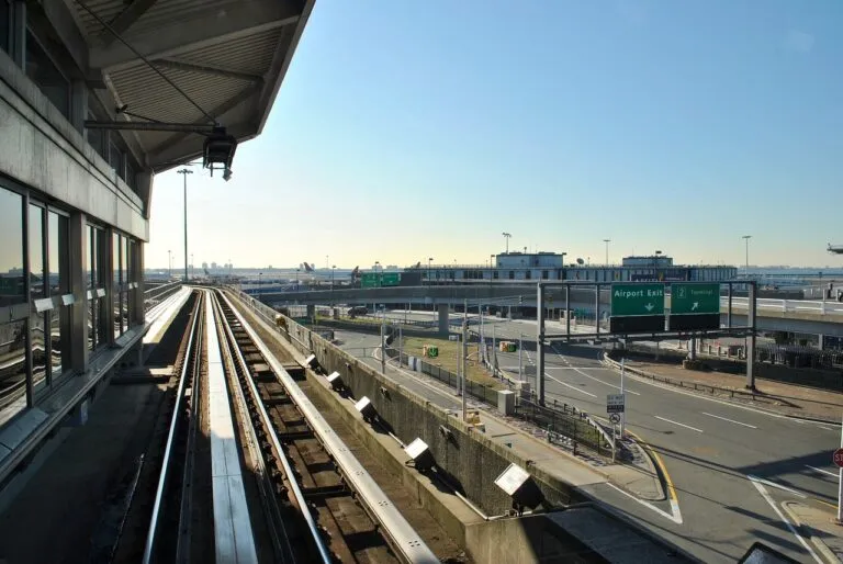 New York Blogs | Articles | News | Tips &Amp; Tricks | Video | Faq | Information | Infograph. 22 June 11, 2026 Q. How Do I Travel From Jfk Airport To Laguardia Airport?