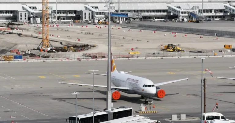 Airbus At Munich Airport Alongside Ongoing Construction Work, Showcasing Modern Aviation Infrastructure.