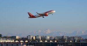 Wedding &Amp; Event Transportation Articles &Amp; News 1 June 16, 2026 Easyjet Taking Off From An Airport