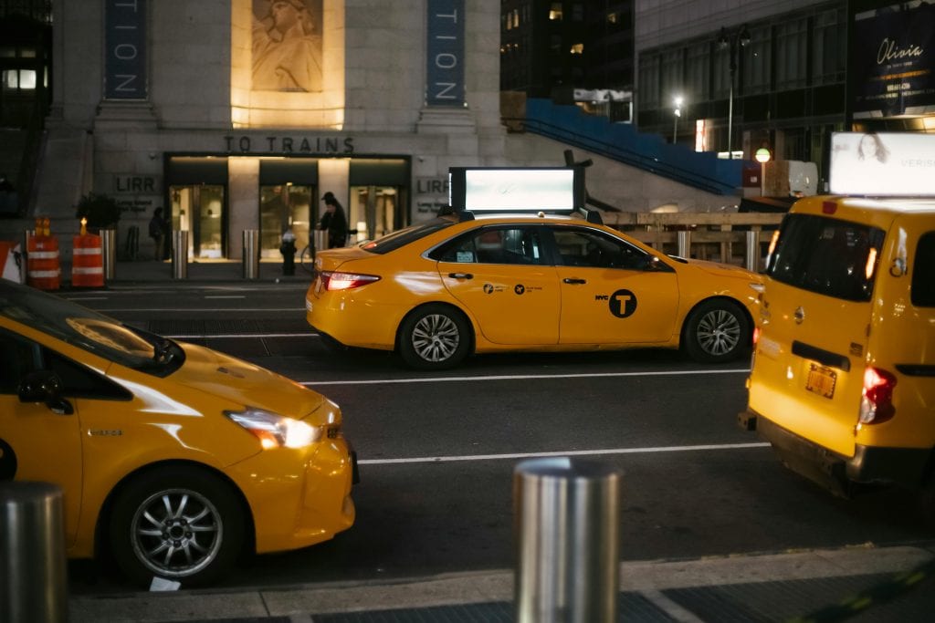 Flat Rate Taxi To Jfk For Groups Black Car At Jfk Airport Pickup Zone