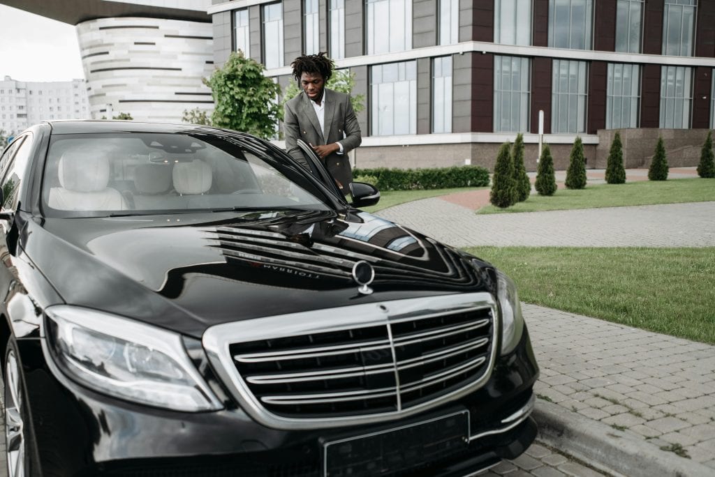  Limo Airport Service Nyc For Groups Showing Spacious Sprinter Van Perfect For Family Or Team Airport Transfers In 2026