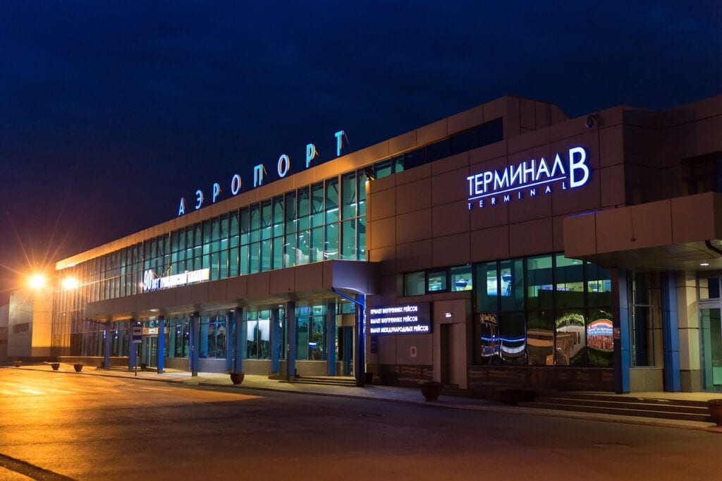 Eco Friendly Newark Airport Limousine Service: 5 Honest Facts For 2026 Limousine Ethan Navarro May 24, 2026