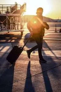 8 Advantages Of Hiring A Luxury Airport Shuttle LGA 2 airport shuttle lga