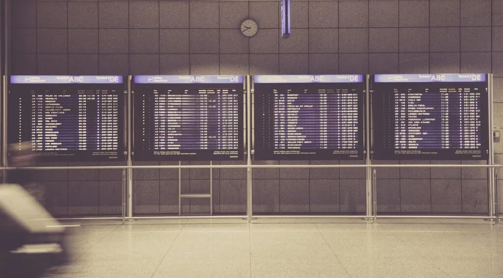 The Future of Business Travel: How Corporate Travel Car Service Redefine Luxury and Comfort in 2024 4 corporate travel car service