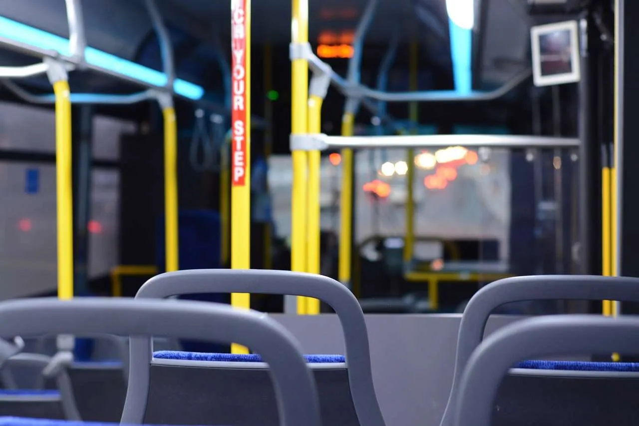 Cheapest way to get from JFK to East Meadow, NY?