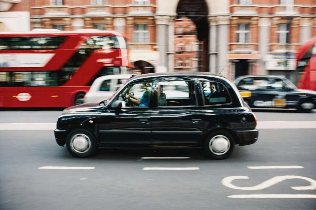 Black Taxi Near Me: 5 Amazing Benefits of Choosing Local Rides 3 black taxi near me