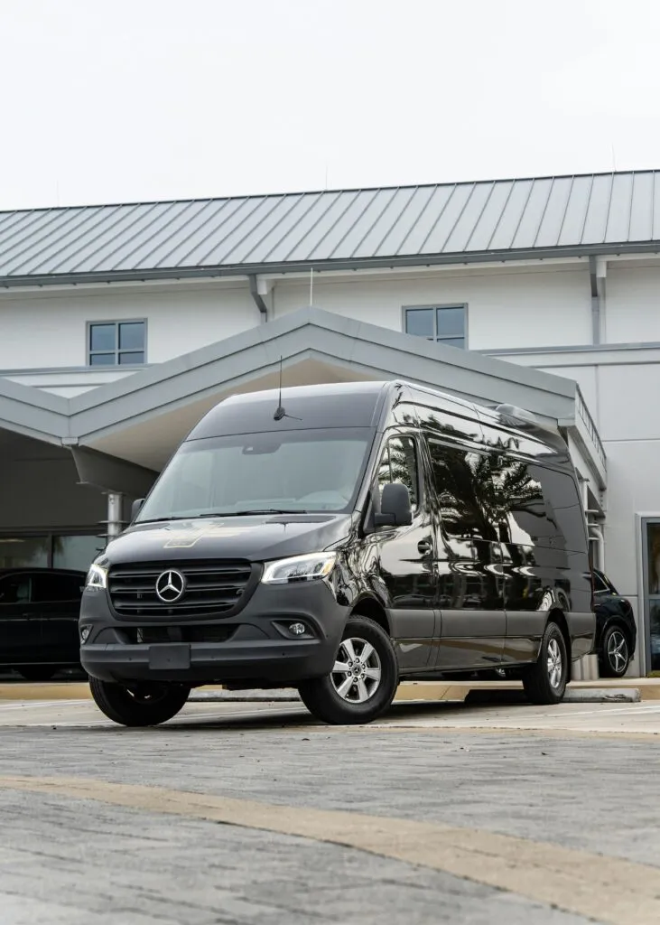 Why You Deserve the Best VIP Experience from JetBlack Transportation’s Party Limo Service 2 party limo service