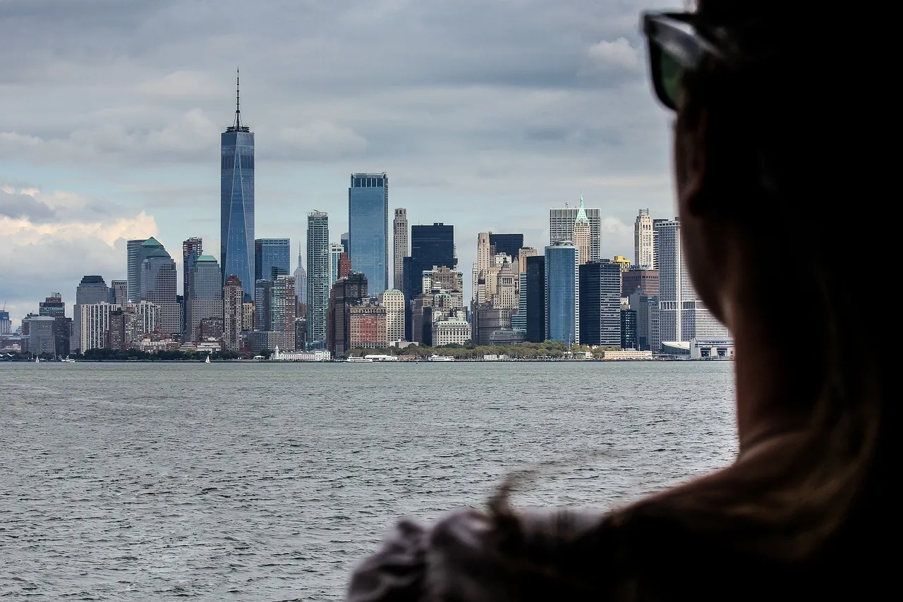 How to Take the Train from LaGuardia to Manhattan – Full Guide 3 train from laguardia to manhattan