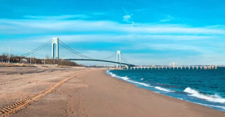 Q. What Types Of Taxis Are Available At Newark Airport?