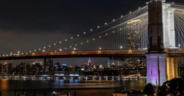 Q. How Do I Book A Shuttle Service From Newark Airport To Manhattan?