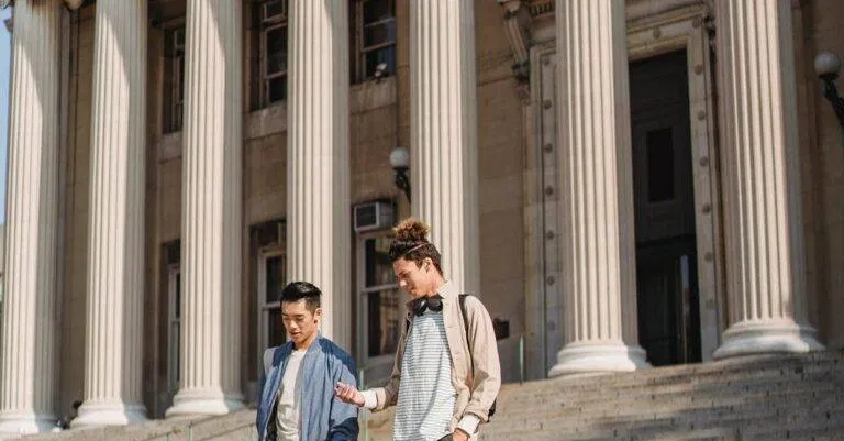 Q. Is There A Shuttle Service Between Laguardia And Jfk?