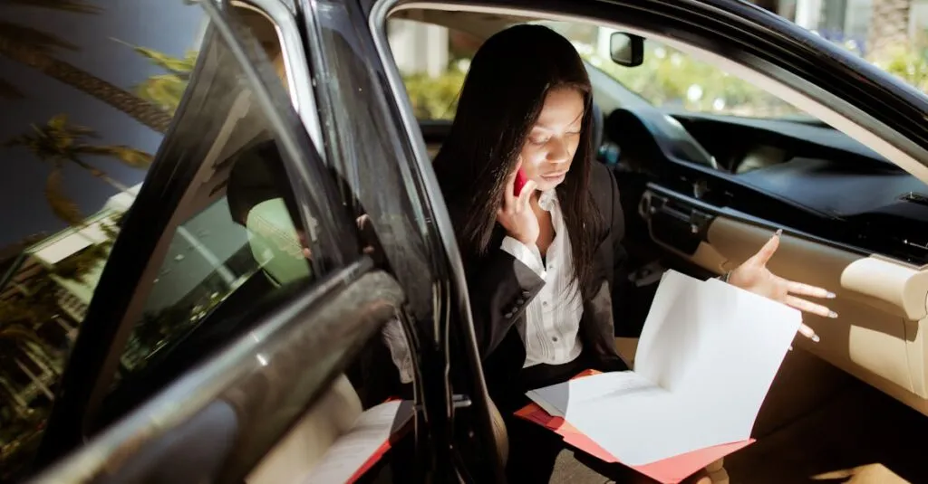Choosing the Right Airport Shuttle Bus Service with JetBlack: 4 airport shuttle bus