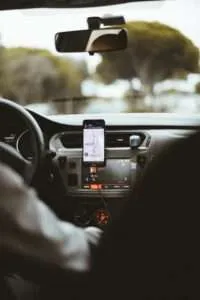 Is It Better To Take A Taxi To JFK Or Book A Limo ? 2 taxi to jfk
