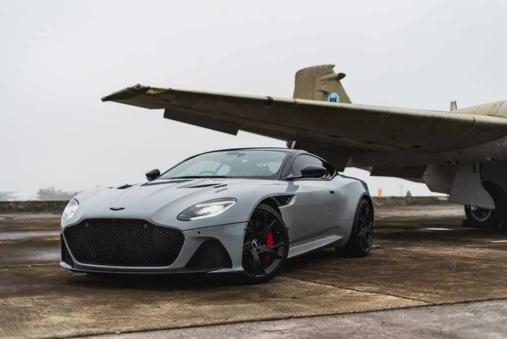 Top Airport Luxury Transportation Around Me 24/7 2 top airport luxury transportation around me