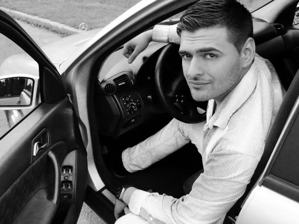 The Complete Guide to Working as a Black Car Driver in JetBlack 2 black car driver