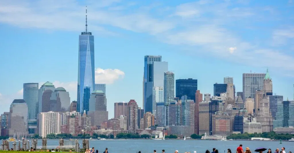 Bus From Ewr To Manhattan - Your All-Inclusive Jetblack Guide 6 April 4, 2026 Explore The Vibrant New York City Skyline Featuring The Iconic One World Trade Center On A Clear Day.