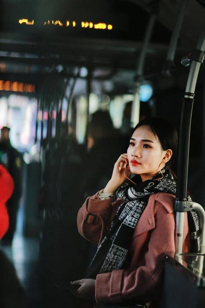 Woman, Passenger, Bus, Traveler, Girl, Female, Person, Fashion, Beautiful, Pretty, Portrait, Travel, Beijing