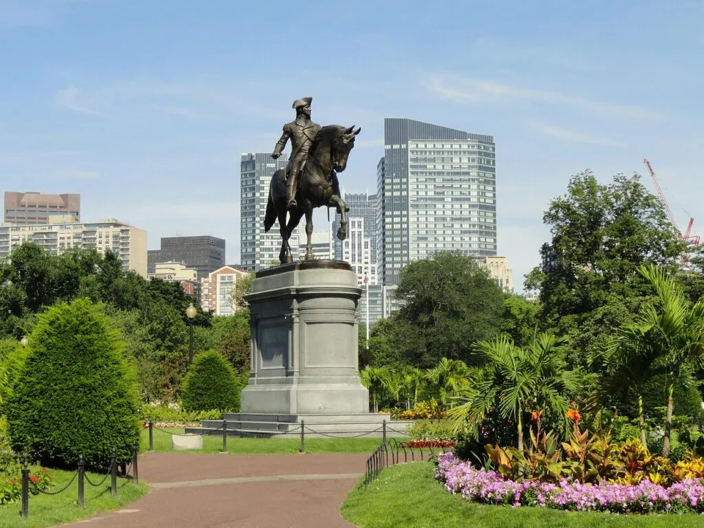 Buses to Boston from NYC: Tips for Travel Done Right 4 Buses to Boston from NYC