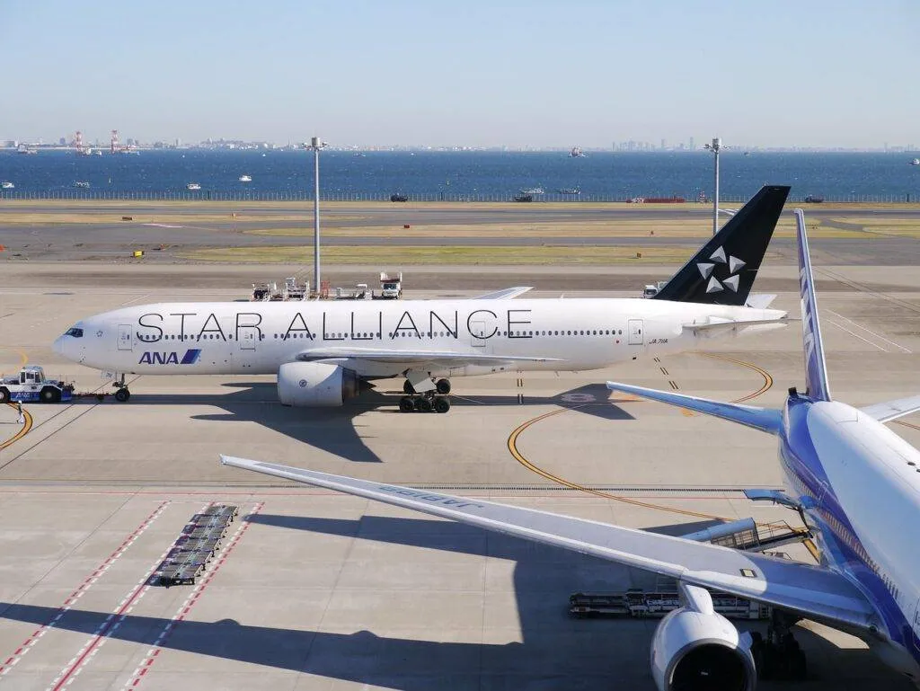 How Luxury Airport Shuttles At Laguardia Shape Your 2025 Journey: A Traveler’s Reflection Shuttle Ethan Navarro February 8, 2026