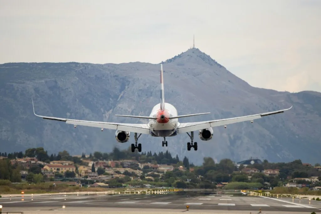 Newark Airport Transportation Reviews 2025 – A Comprehensive Guide To Seamless Travel Ethan Navarro February 1, 2026