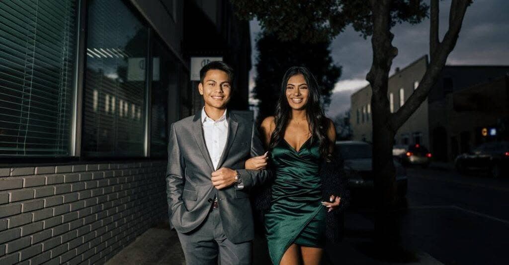 Prom Limousines in New York: The Ultimate Guide to the Hottest Tour Aficionados on Page 2 October 25, 2026 prom limousines New York