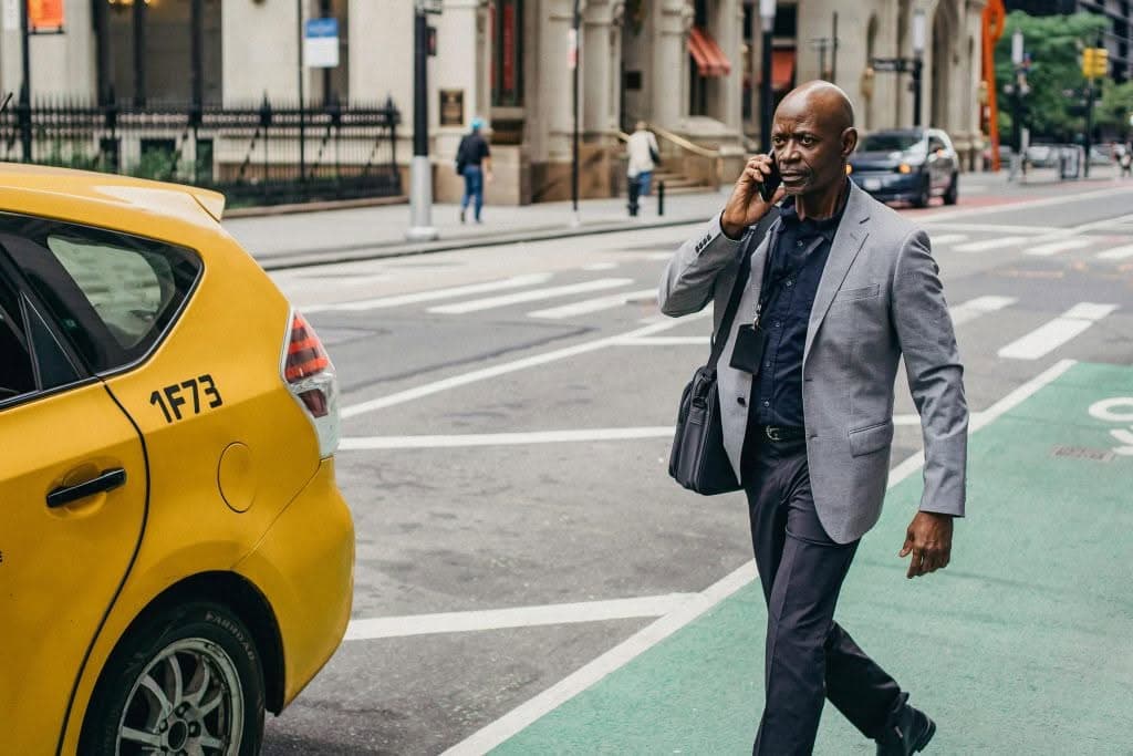 How To Get From Lga To Jfk: 5 Honest Options For Families In 2026 2 August 17, 2026 How To Get From Lga To Jfk Black Car Service Family Pickup Laguardia Airport Terminal Curb