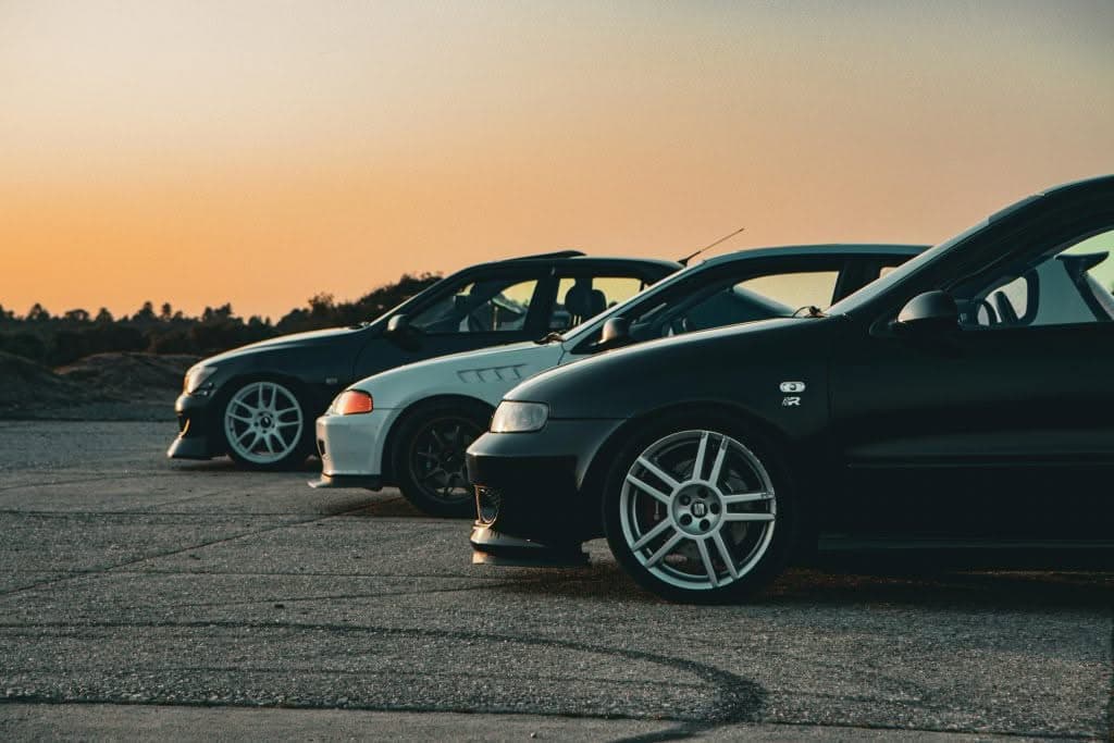 Affordable Airport Pickup Jfk Black Car Service Arrivals Family Luggage Curbside