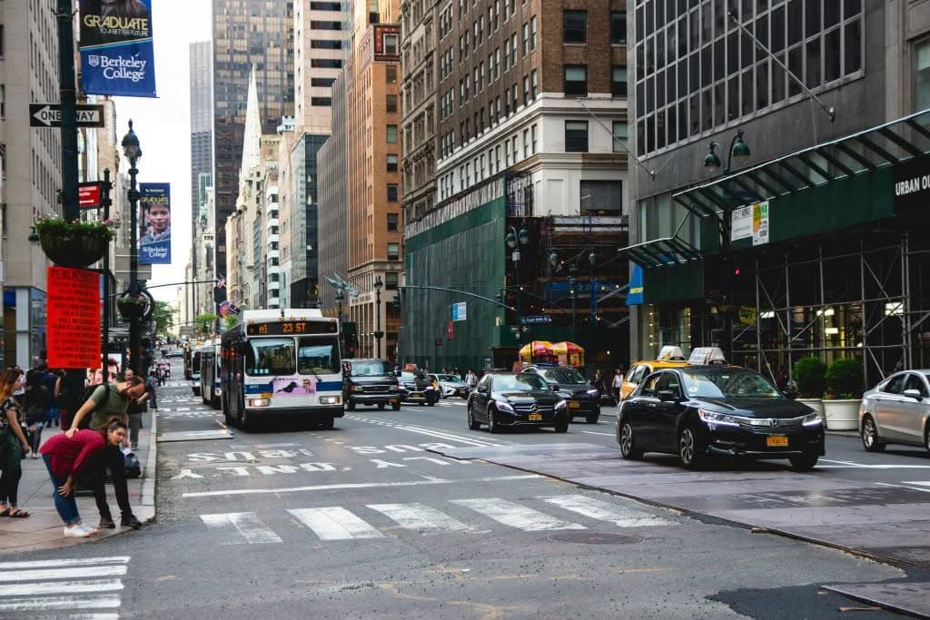 Car Service To Lga Airport Reviews 2026 — Terminal B Summer Pickup Car Service To Lga Airport Reviews 2026 Black Sedan At Laguardia Terminal B Arrivals Queens New York Summer
