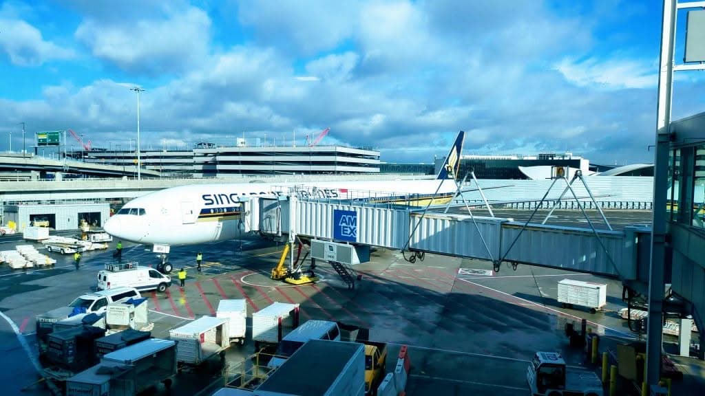 affordable car service from brooklyn to lga