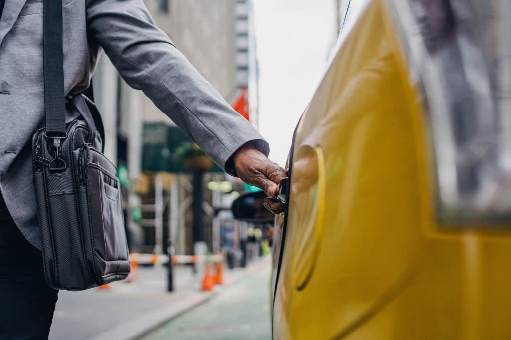 car service in long island to airports