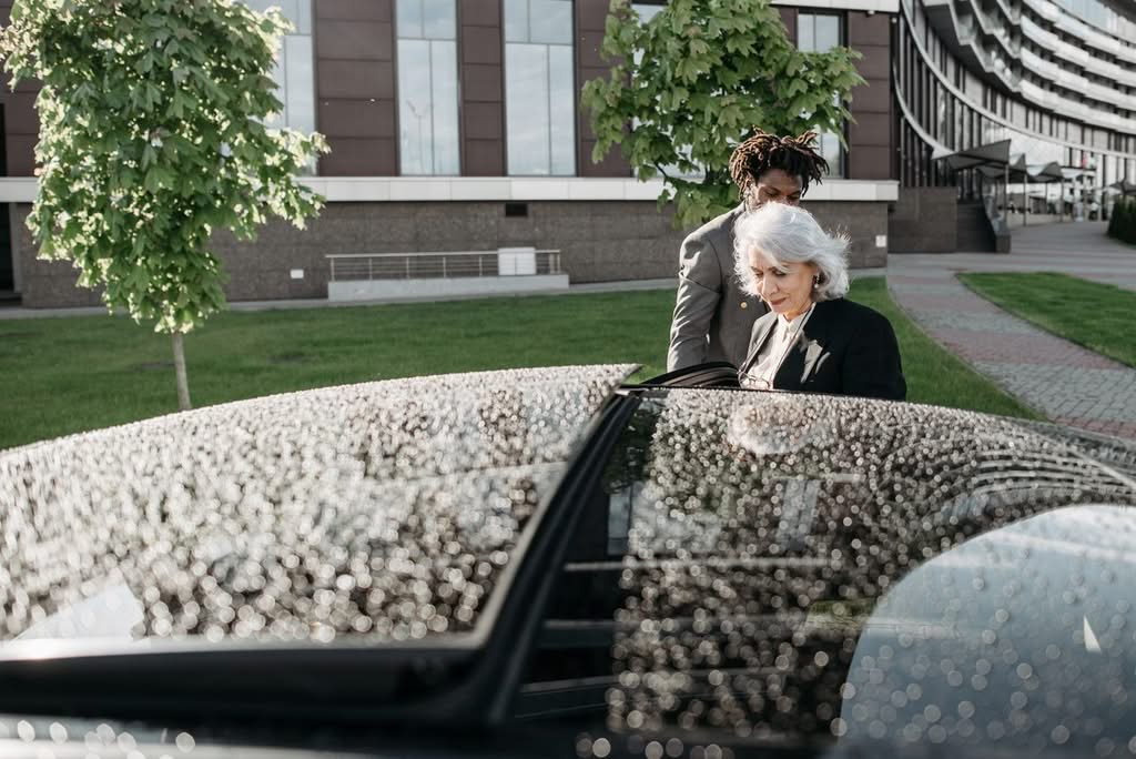 luxury laguardia car service luxury laguardia car service