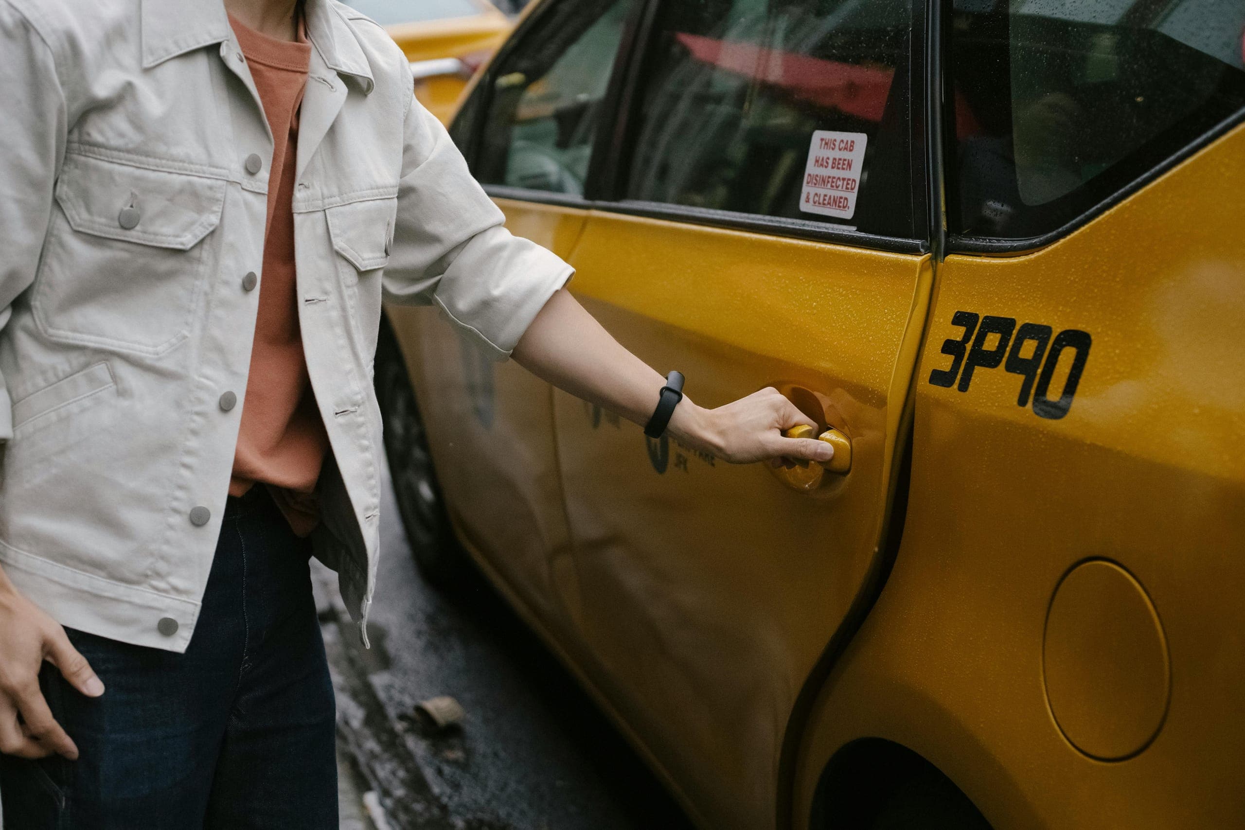 Taxi JFK to EWR: 5 Honest Truths for First-Time Visitors 2026 2 October 13, 2026 taxi jfk to ewr